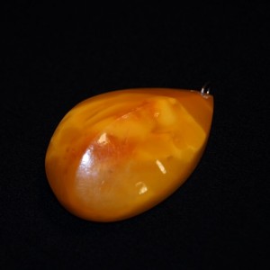 Vintage amber pendant